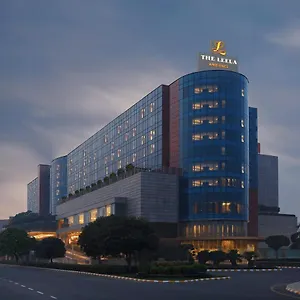 the-leela-ambience-gurgaon-hotel-residences.top-gurgaonhotels.com/